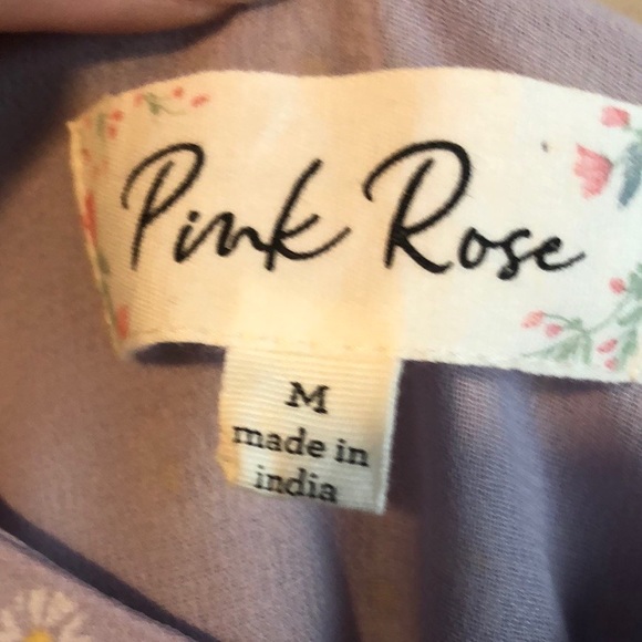 💥3/$40💥Purple Daisy Print Flowy Tank. Size medium - Picture 3 of 4